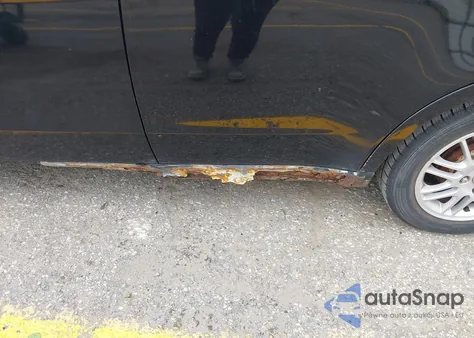 2010 Ford Focus Se z USA, uszkodzony, nr VIN 1FAHP3FN8AW183123